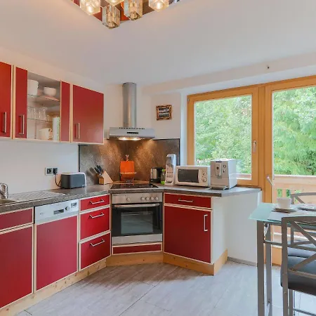 Stylish In With Mountain View *