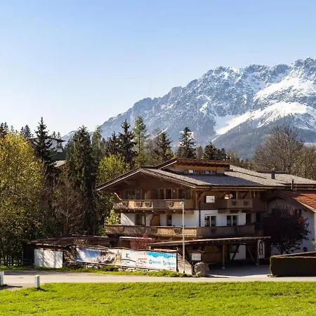 Stylish In With Mountain View *